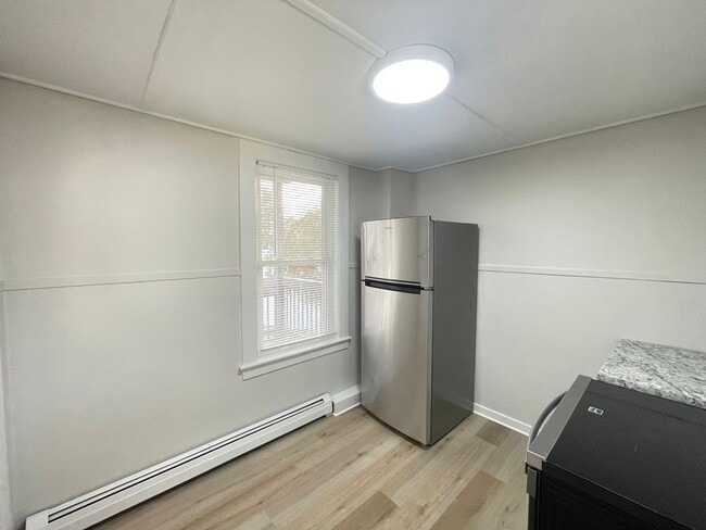 Photo - 16 Avon St Unit 4