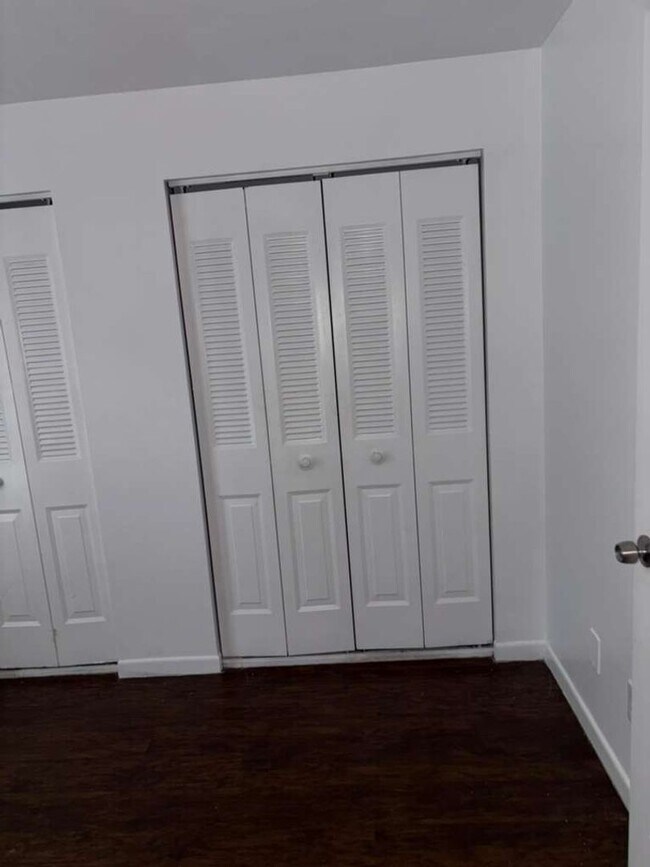1206 E 99th Ave Unit B