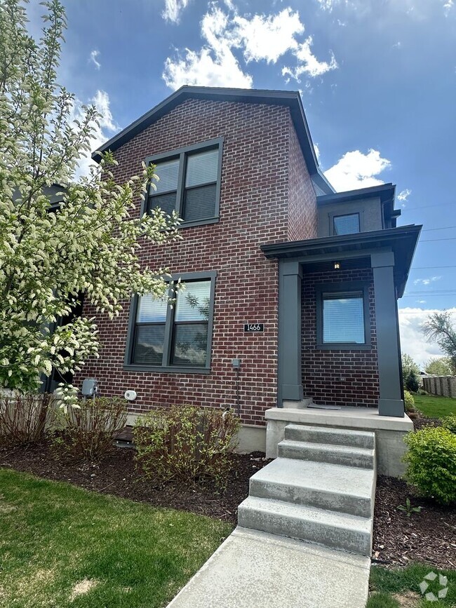 Building Photo - GET $2299 OFF FIRST FULL MONTH OF RENT!!!! Rental