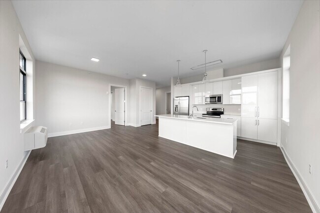 Photo - 121 34th St Unidad 405