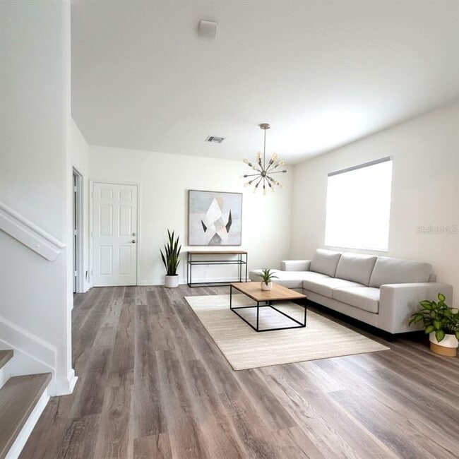 Photo - 4610 Shire Ln