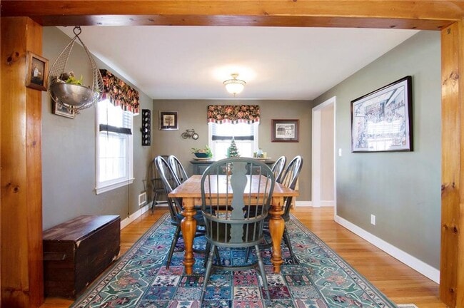 Photo - 253 Fairfax Dr