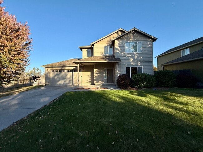 Building Photo - !!SCHEDULE A TOUR TO SEE THIS BEAUTIFUL SP...