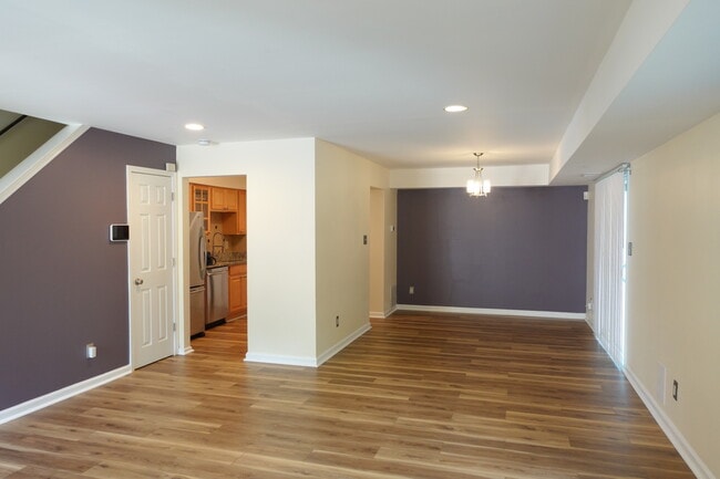 Photo - 3001 N Dale Ct
