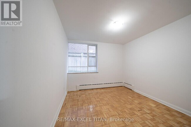 Photo - 77 Erskine Ave Unit 110
