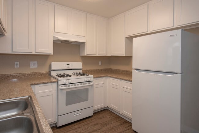 River's Edge Apartments