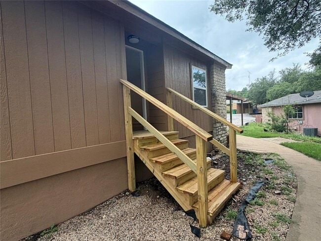 Photo - 21475 Coyote Trail