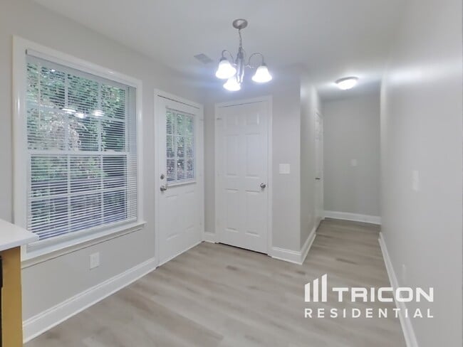 Photo - 2457 Terra Dr