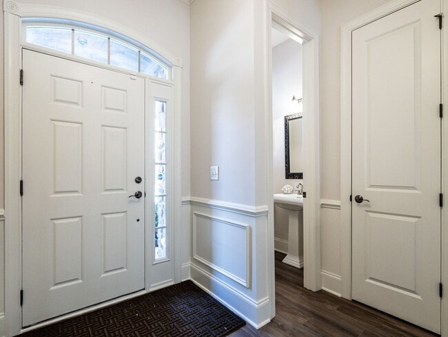 506 Santorini Dr