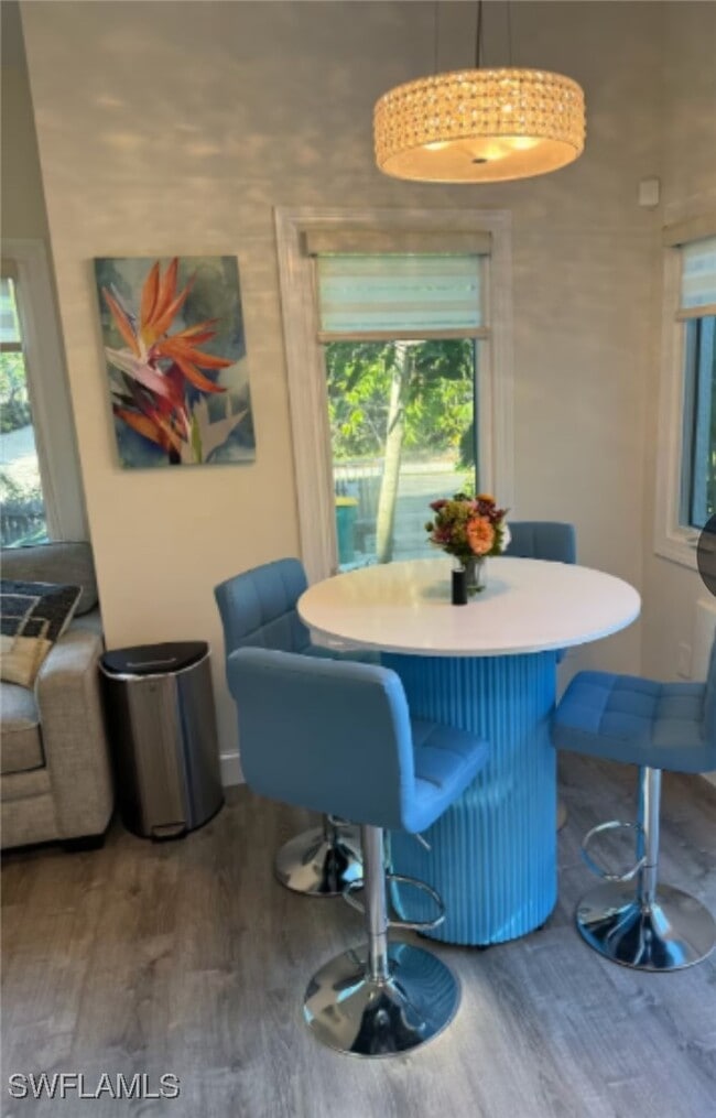 Photo - 2548 Weeks Ave