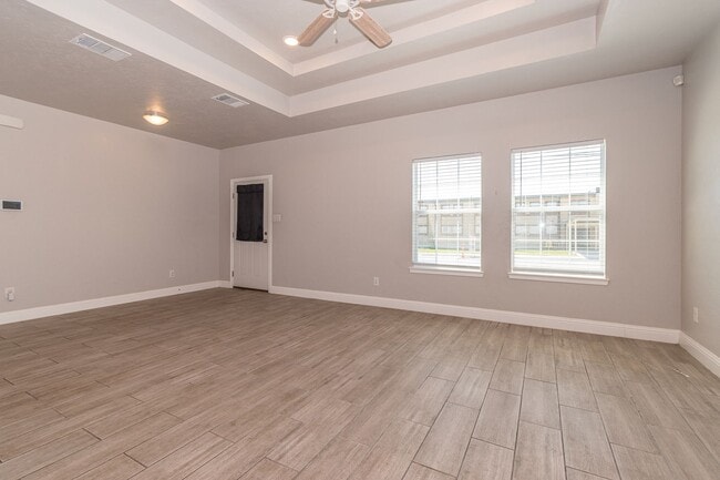Photo - 2505 Carver St