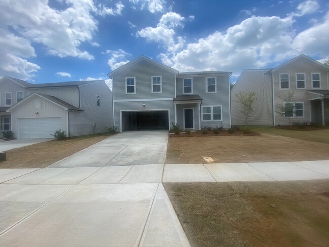 Photo - Room in House on Luca Ter SW