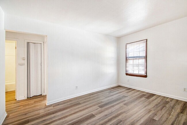 Photo - 1711 Nemnich Rd