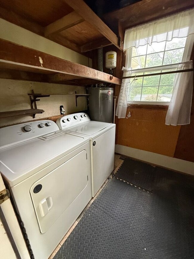 Photo - Spacious Ranch Home on Large Corner Lot Near North Hills