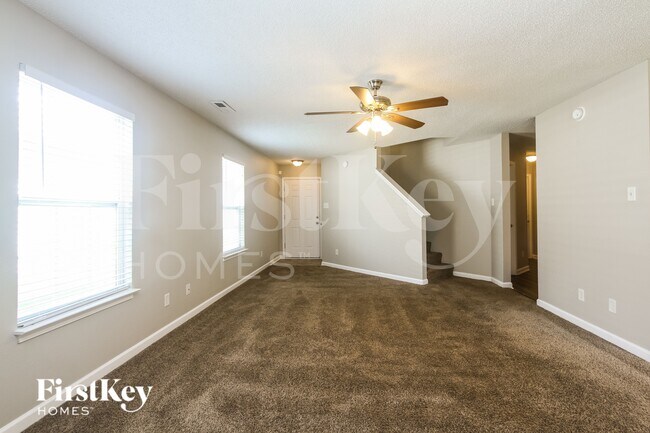 Photo - 10672 Glenayr Dr