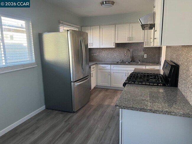 Photo - 3620 Chestnut St