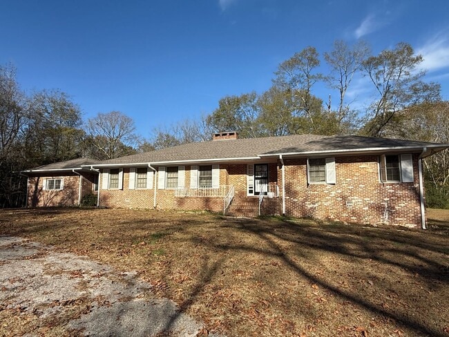 Photo - Pinson - Open Floor Plan with Large Living & Family Rooms 2 Bedrooms 2 Bath over 2500 sqft