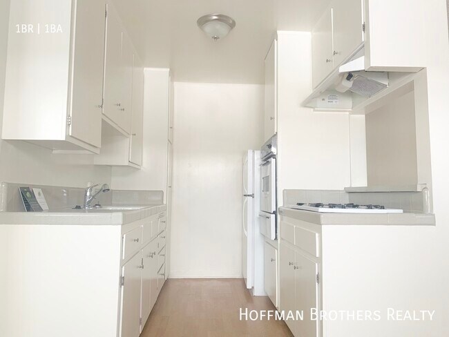 Photo - 2309 S Bentley Ave Apartamento Unidad 2
