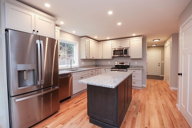 Photo - 231 Putnam Hill Rd Casa