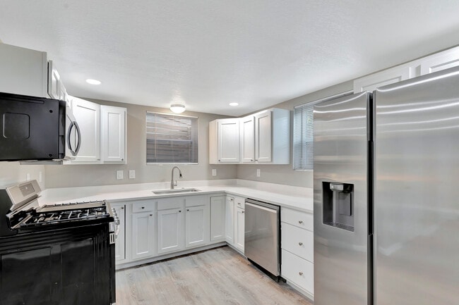 Photo - 1537 Fairfax St Townhome