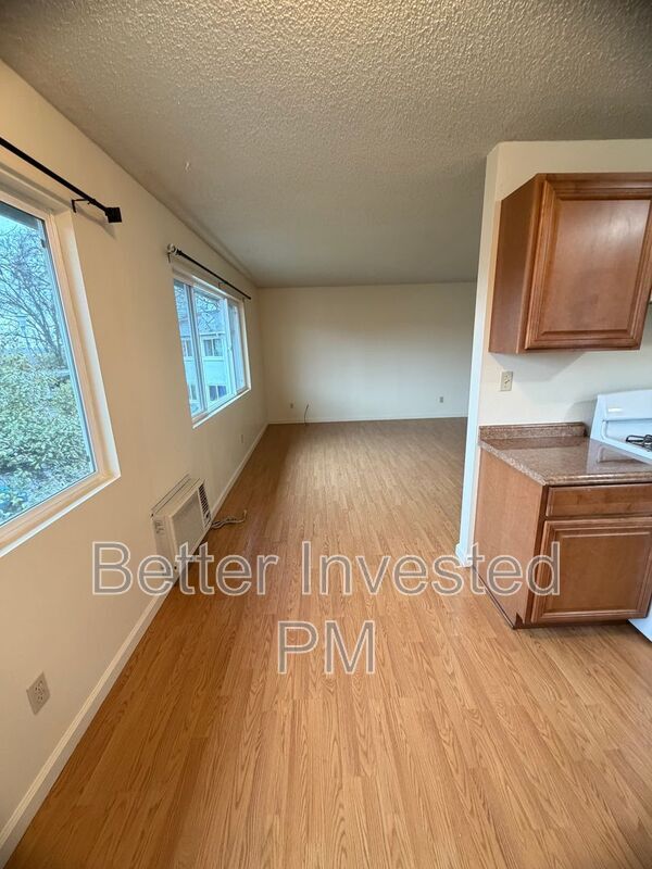 Photo - 175 Oak Manor Ct Unit D