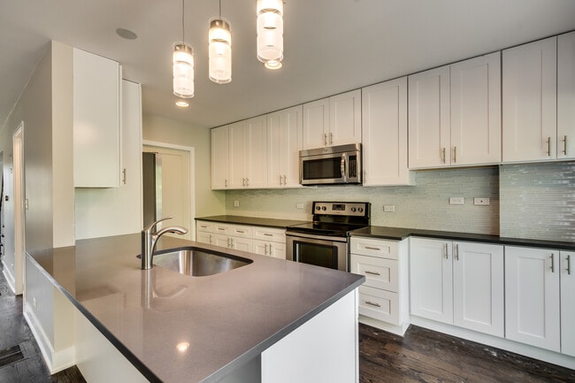 Photo - 3119 Lake Ave