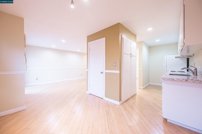 Photo - 951 Bancroft Rd Unit 110A