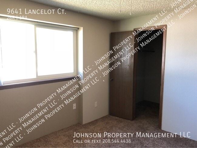 Photo - 9641 Lancelot Ct