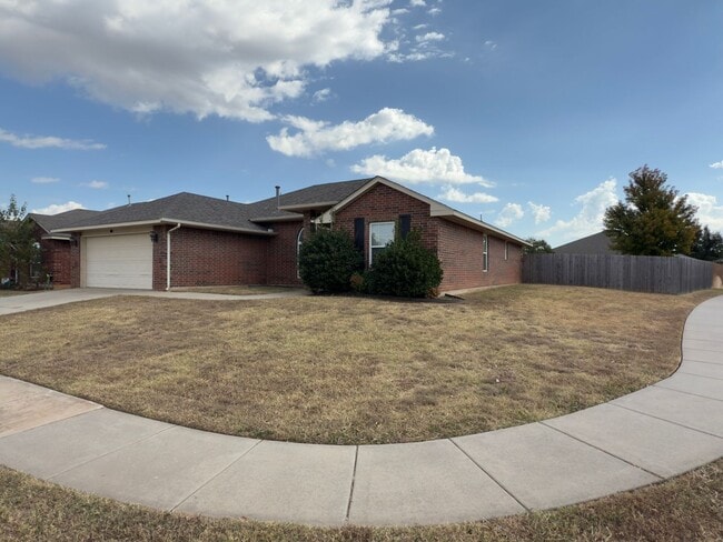 Photo - 4 BED! Cozy Home on Large CORNER Lot!