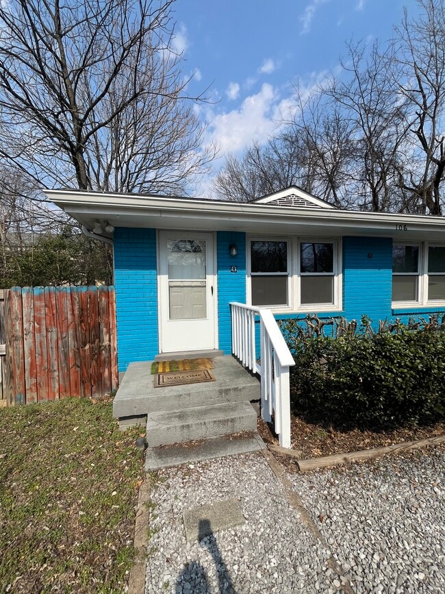 Photo - 106A McKennell Dr