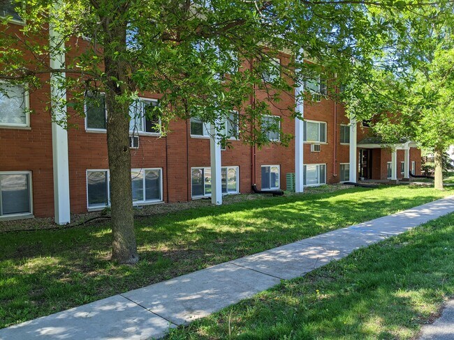 Photo - Sherwood Glen