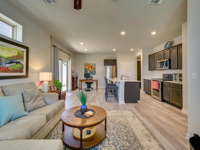Photo - 7702 Dylan Dr