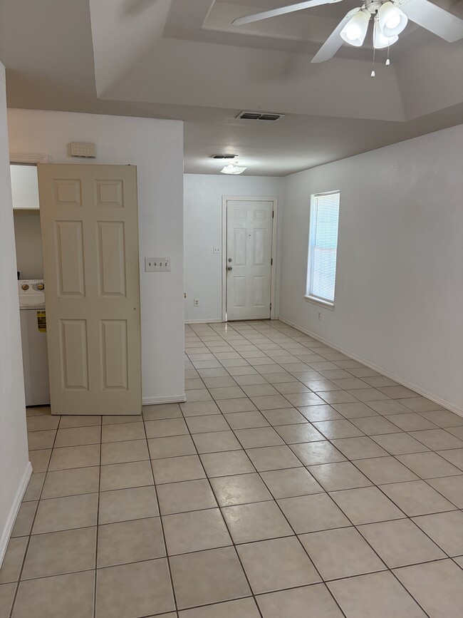 Photo - 2104 Paradise Dr Unidad Apartment 3