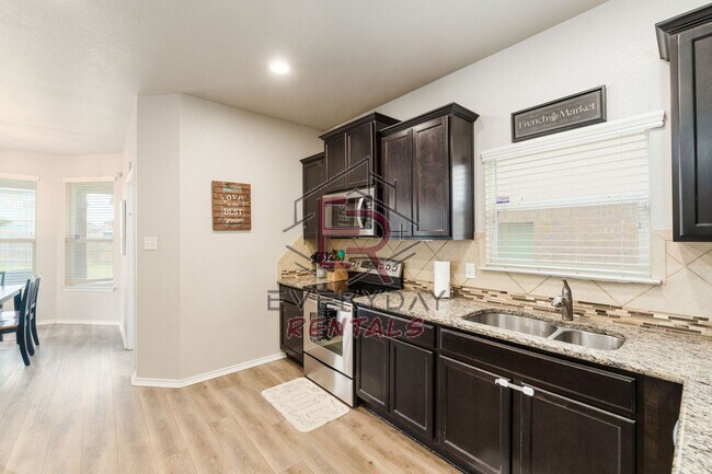 Photo - 9507 Shimla Drive