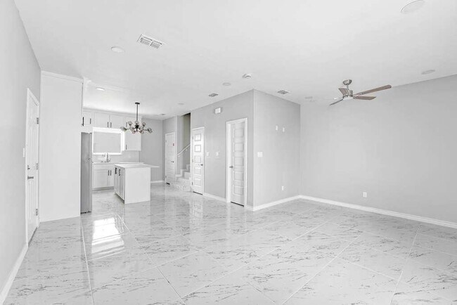 Photo - 2409 E Viviana St