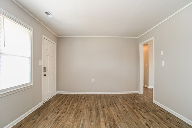 Photo - 6126 Castle Ct