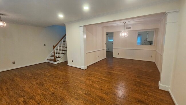 3210 Gateway Cir