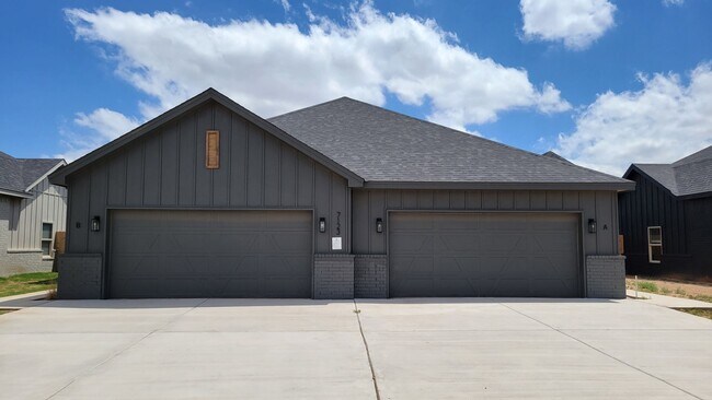 Building Photo - 7123 22nd Pl