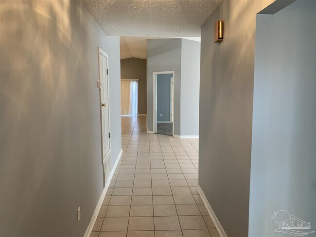 Photo - 2952 Raines St