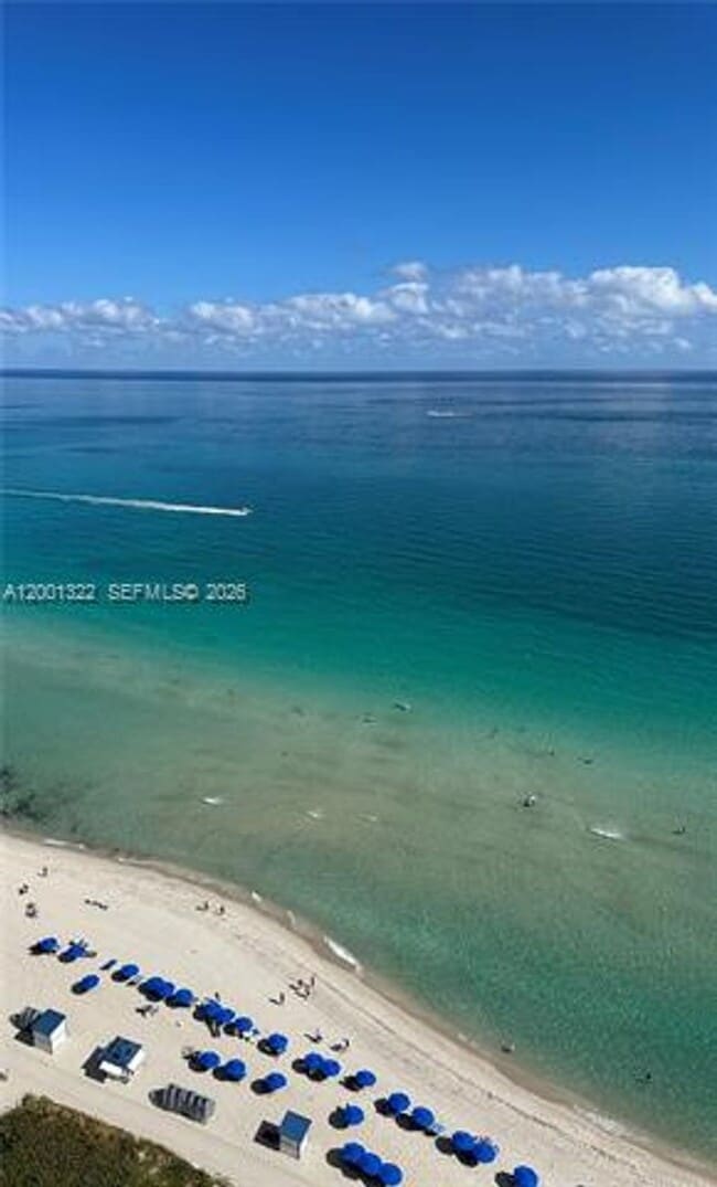 Building Photo - 6365 Collins Ave Unit 6365 Collins Ave appt 2702