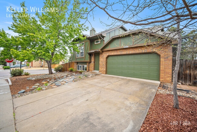 8510 Ilex Dr