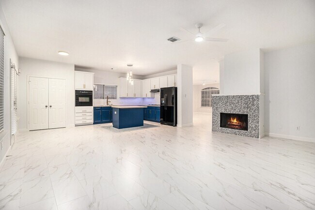 Photo - 3811 Misty Falls Ln