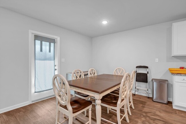 Building Photo - Charming 4BR / 2BA rental in desirable Daphne, AL — great neighborhood, move-in ready.