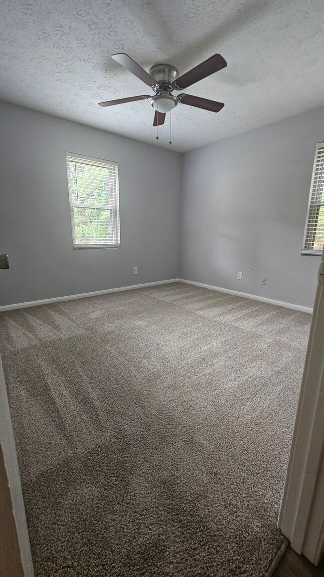 Photo - Knowles Pointe Apartments
