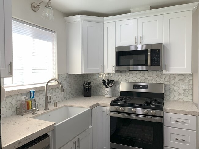 Building Photo - 4288 67th St Rental