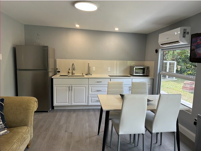 Photo - 493 Castle Dr Unit 493B