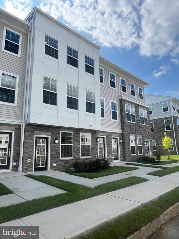 Building Photo - 119 Stoutsburg Blvd Rental