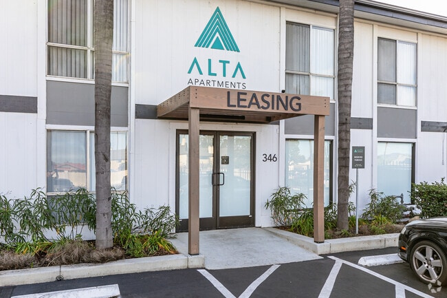 Leasing Entrance - ALTA