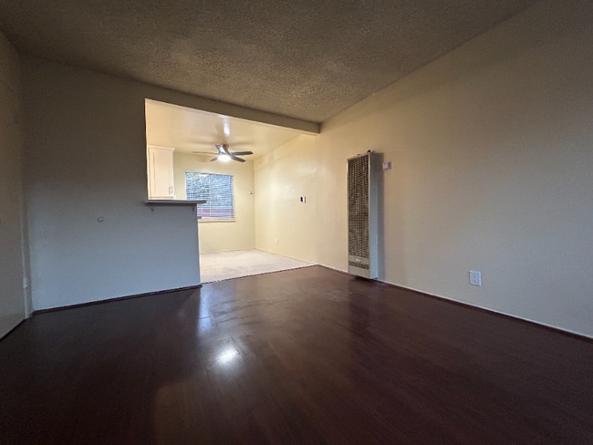 Photo - 313 S Wabash Ave Unidad C