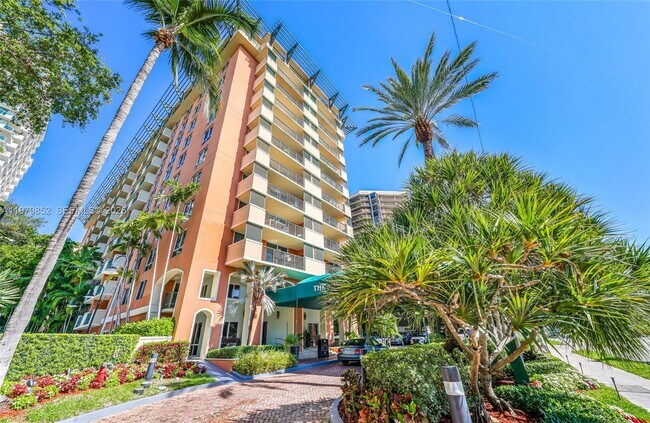 2951 S Bayshore Dr Unit 215